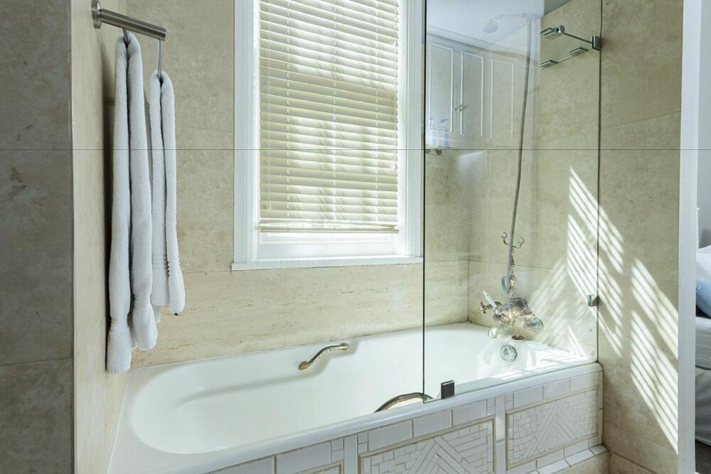 Amoris Guest House-sea Point Gasthof 3*